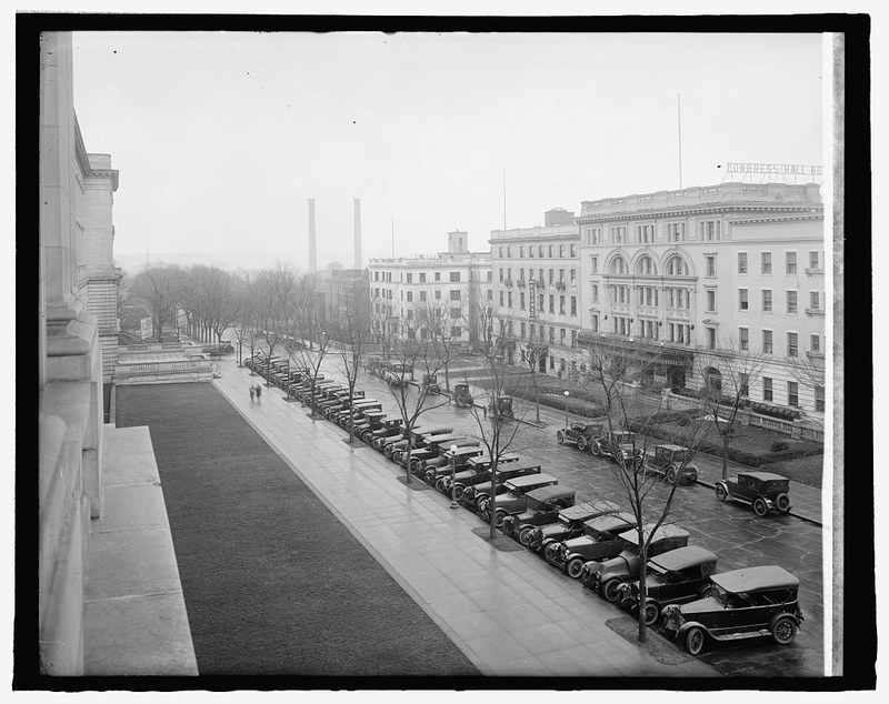 Historic view along New Jersey Avenue SE in Washington, D.C.