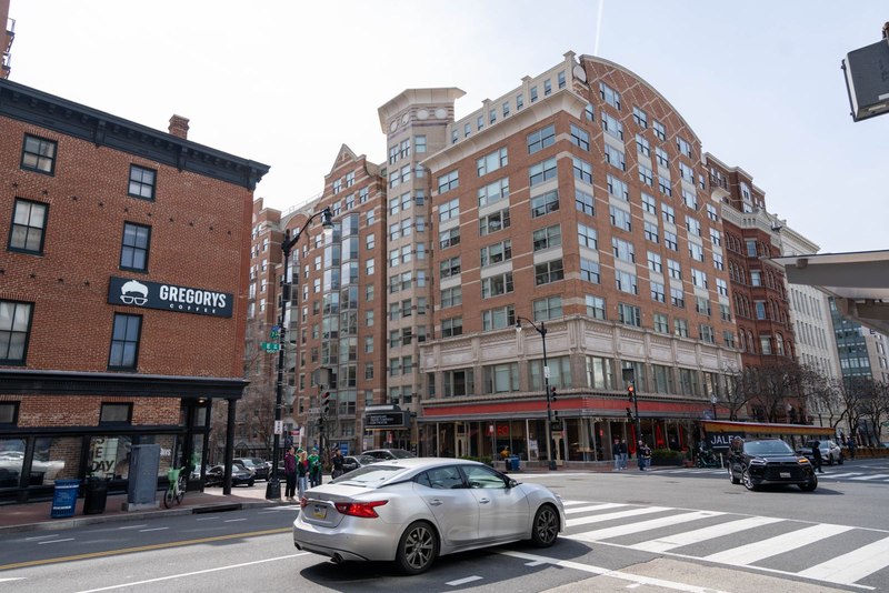 Representative downtown Washington street scene with cars; not the robbery location